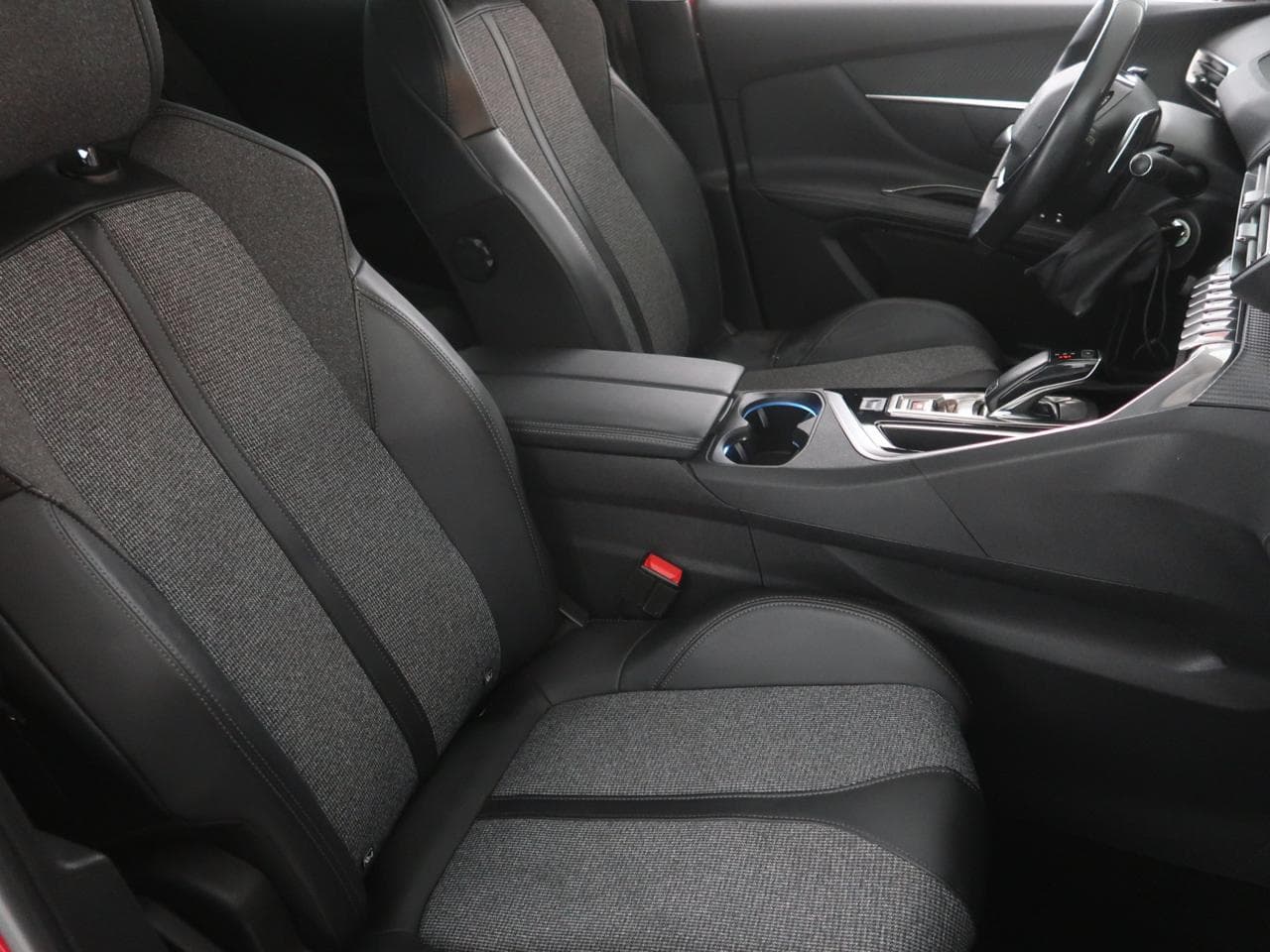 2020 Peugeot 3008 - 12