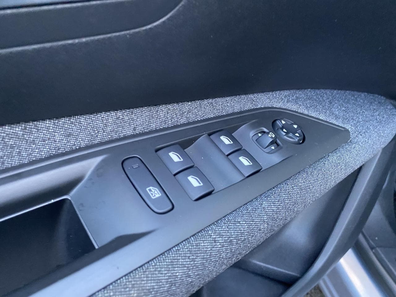 2018 Peugeot 3008 - 13