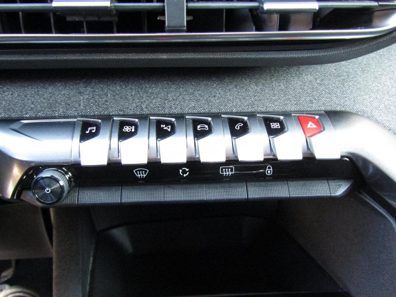 2019 Peugeot 3008 - 14