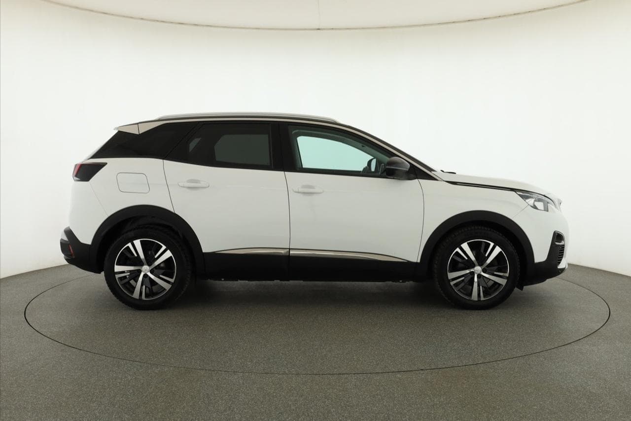 2018 Peugeot 3008 - 8