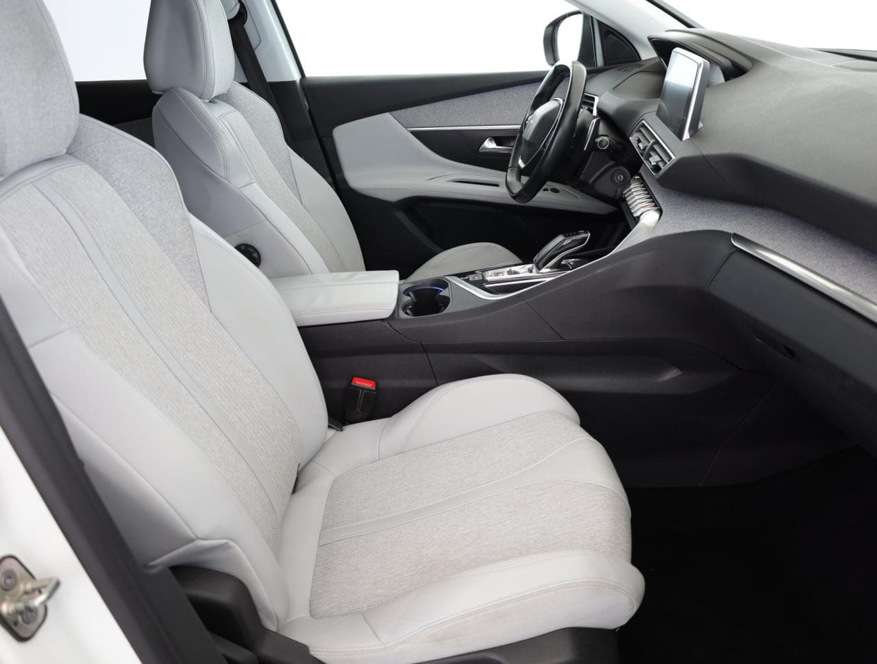 2018 Peugeot 3008 - 10