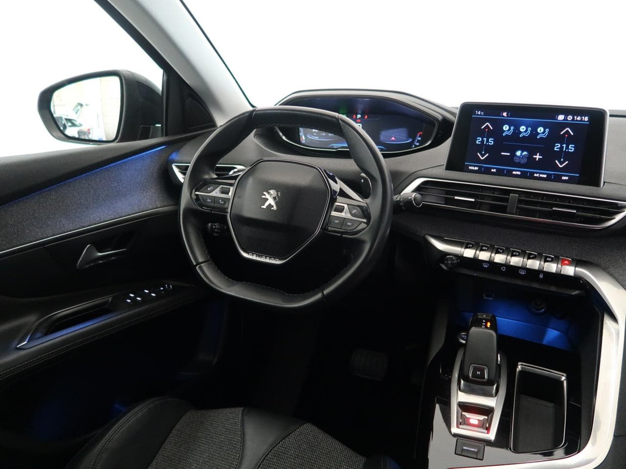 2018 Peugeot 3008 - 9