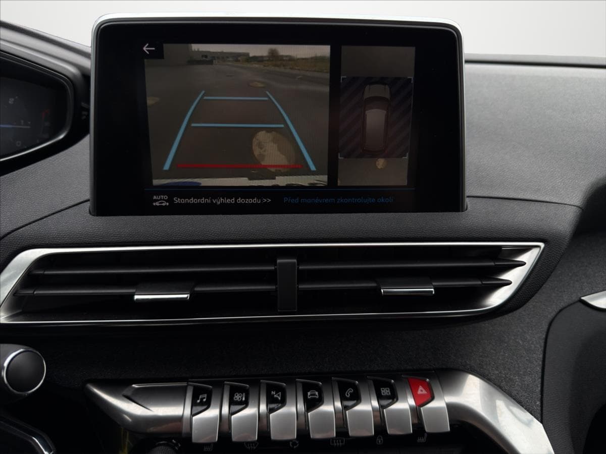 2019 Peugeot 3008 - 13