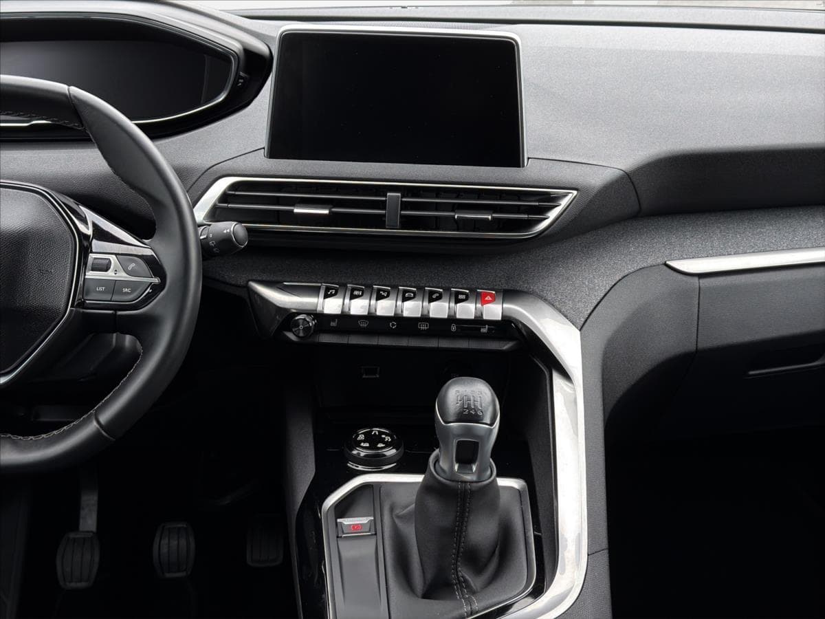 2019 Peugeot 3008 - 10