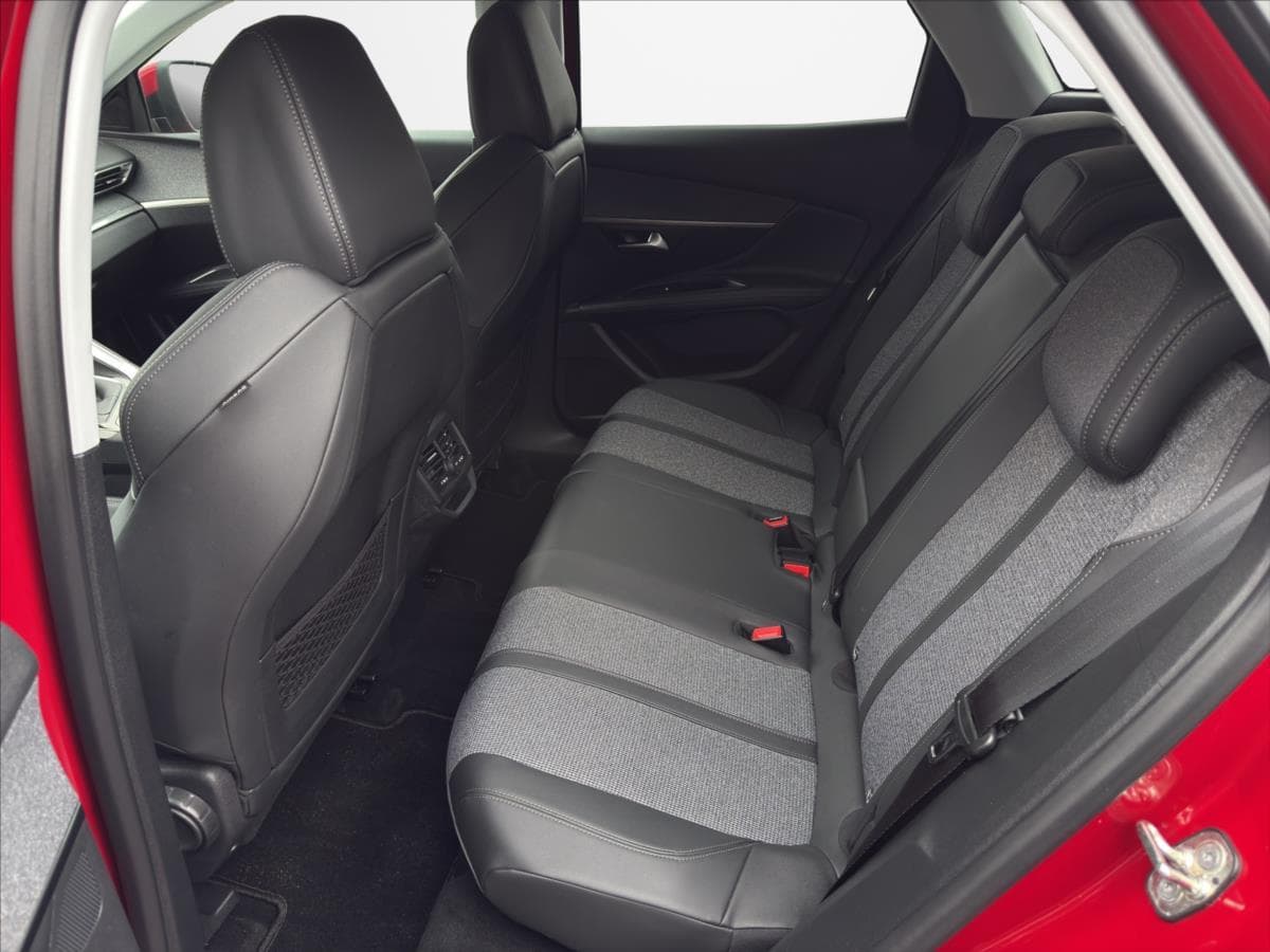 2019 Peugeot 3008 - 16