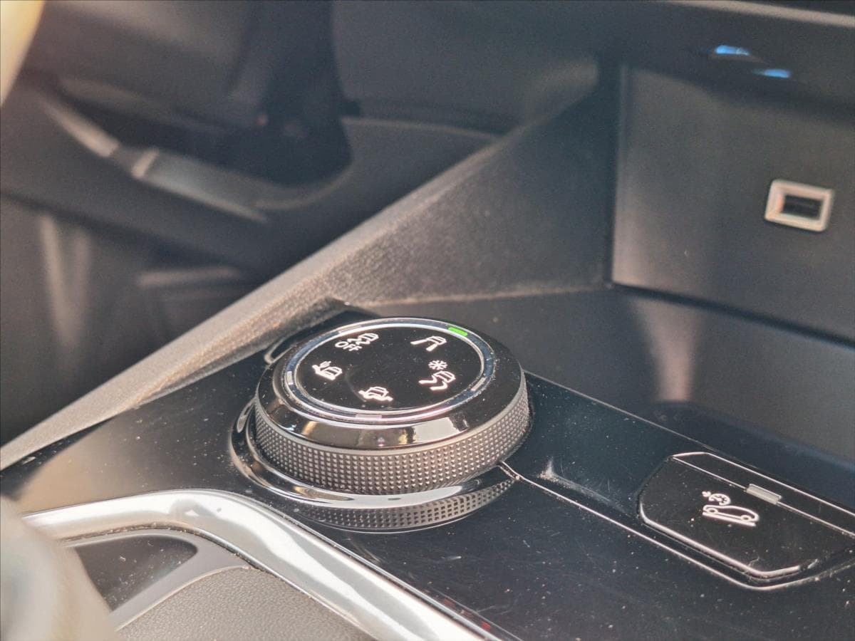 2019 Peugeot 3008 - 9