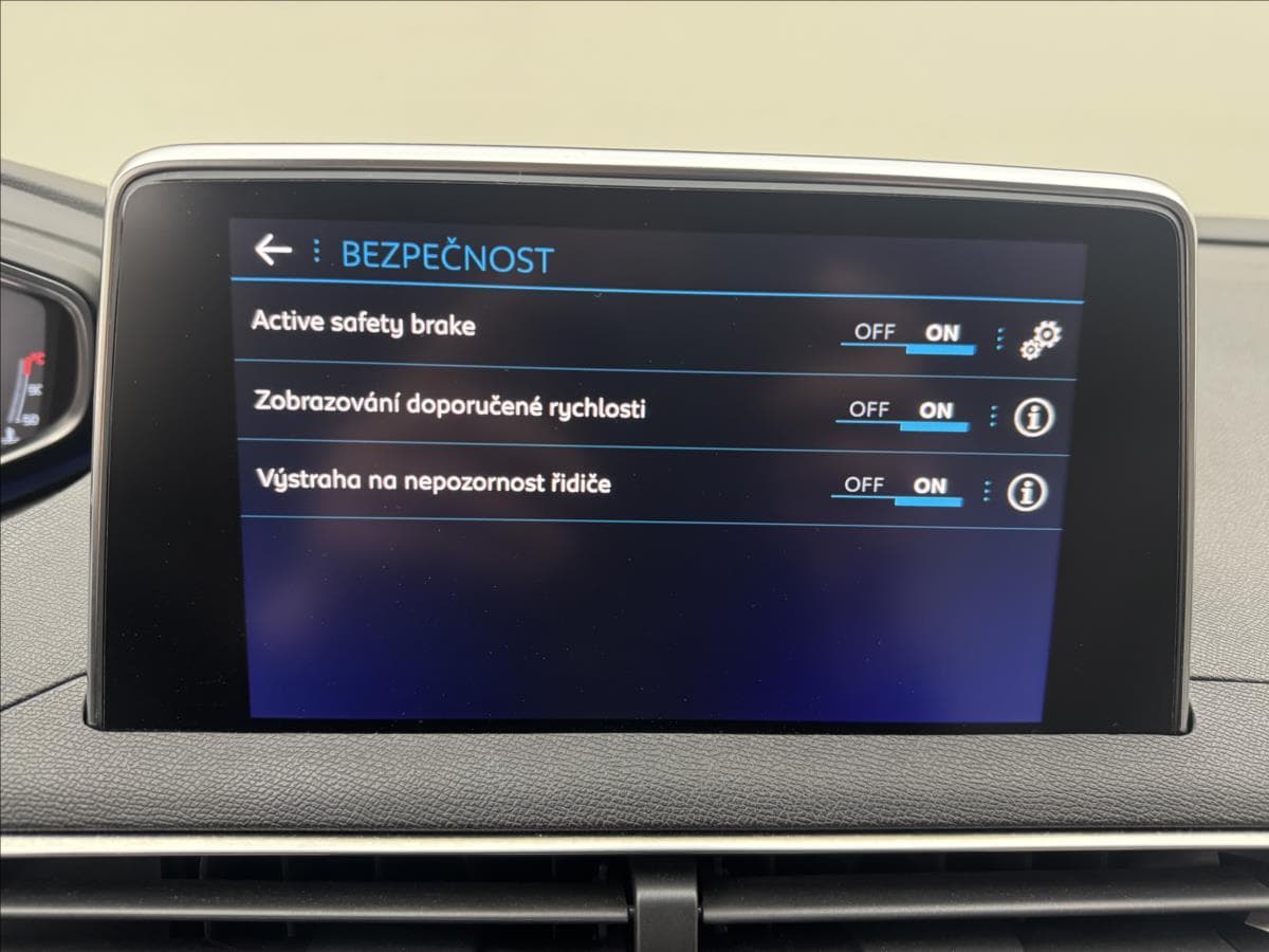 2016 Peugeot 3008 - 19