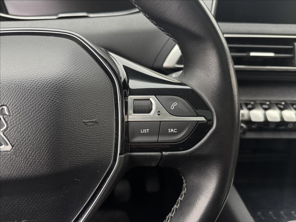 2016 Peugeot 3008 - 11