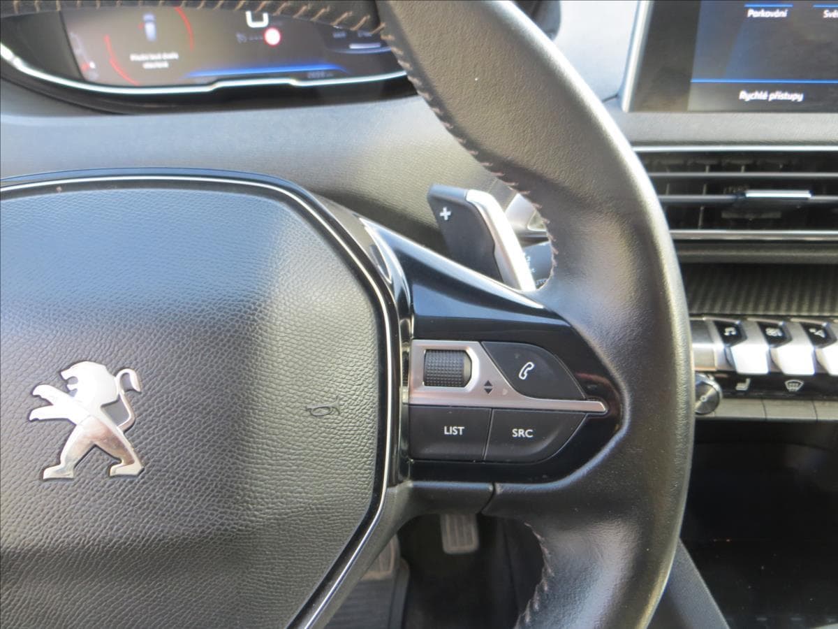 2020 Peugeot 3008 - 18