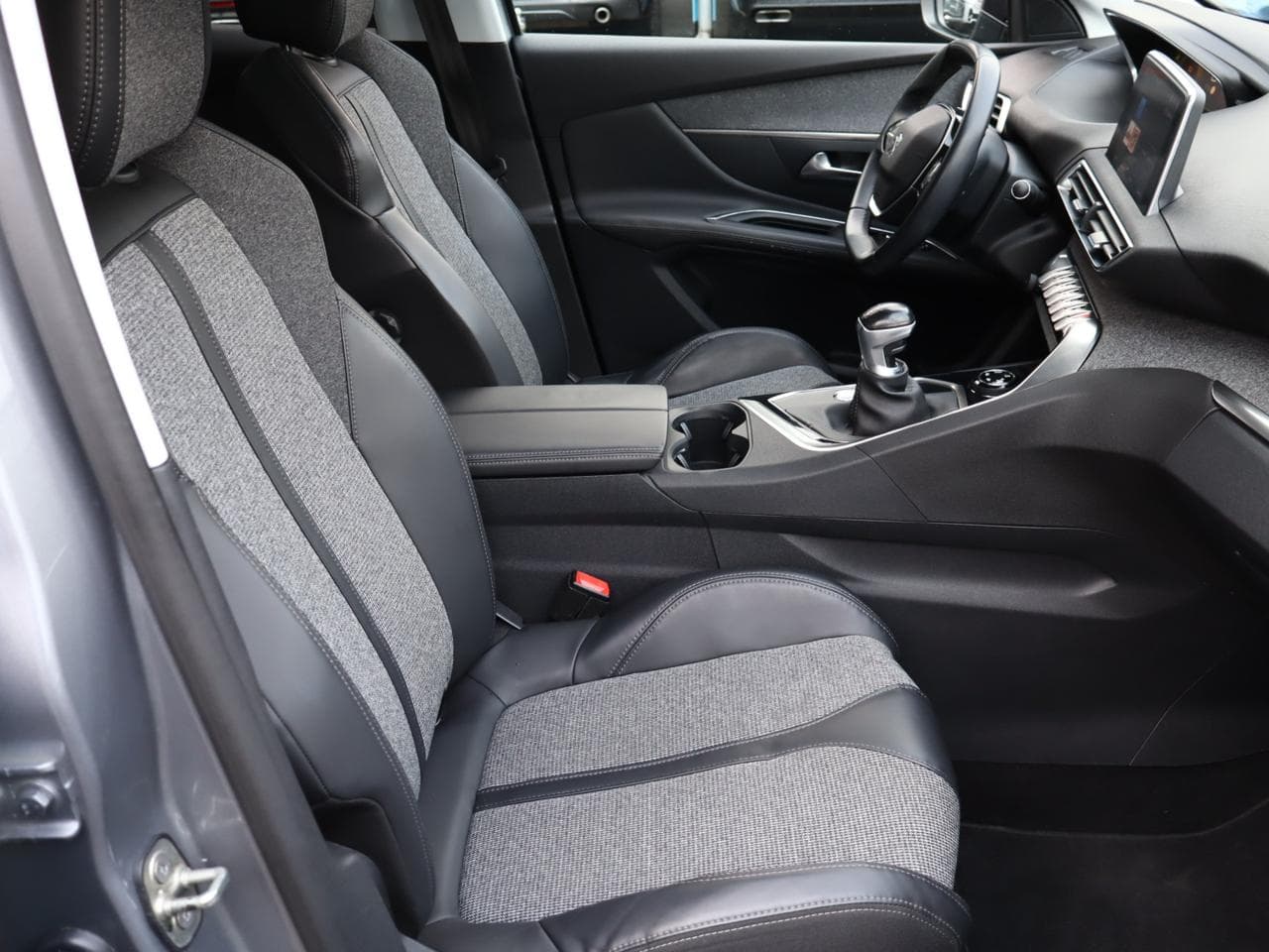 2016 Peugeot 3008 - 10
