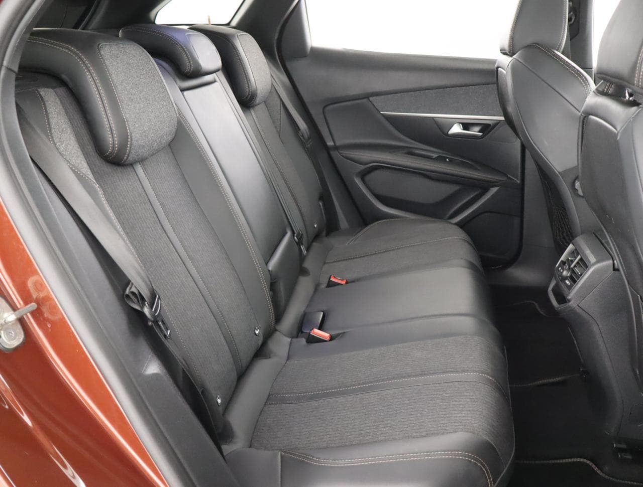 2016 Peugeot 3008 - 13