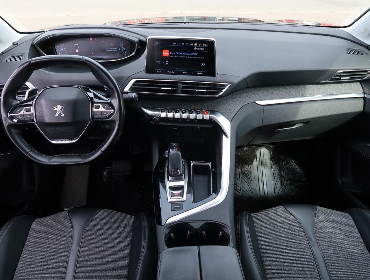 2017 Peugeot 3008 - 10