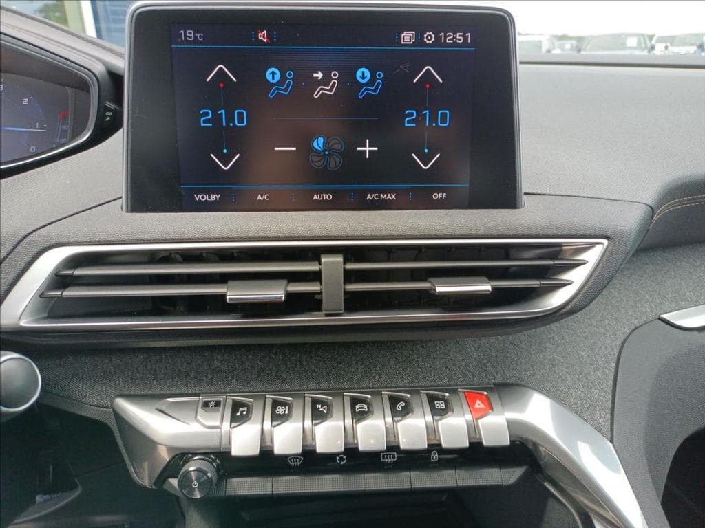 2018 Peugeot 3008 - 15