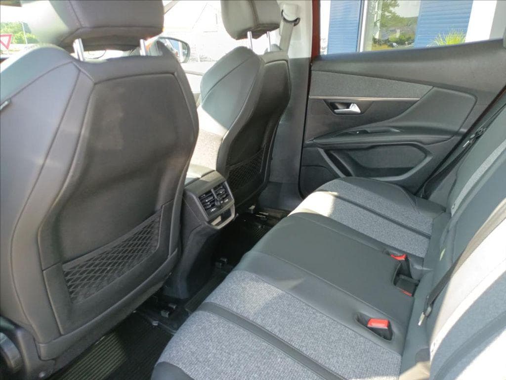 2019 Peugeot 3008 - 14