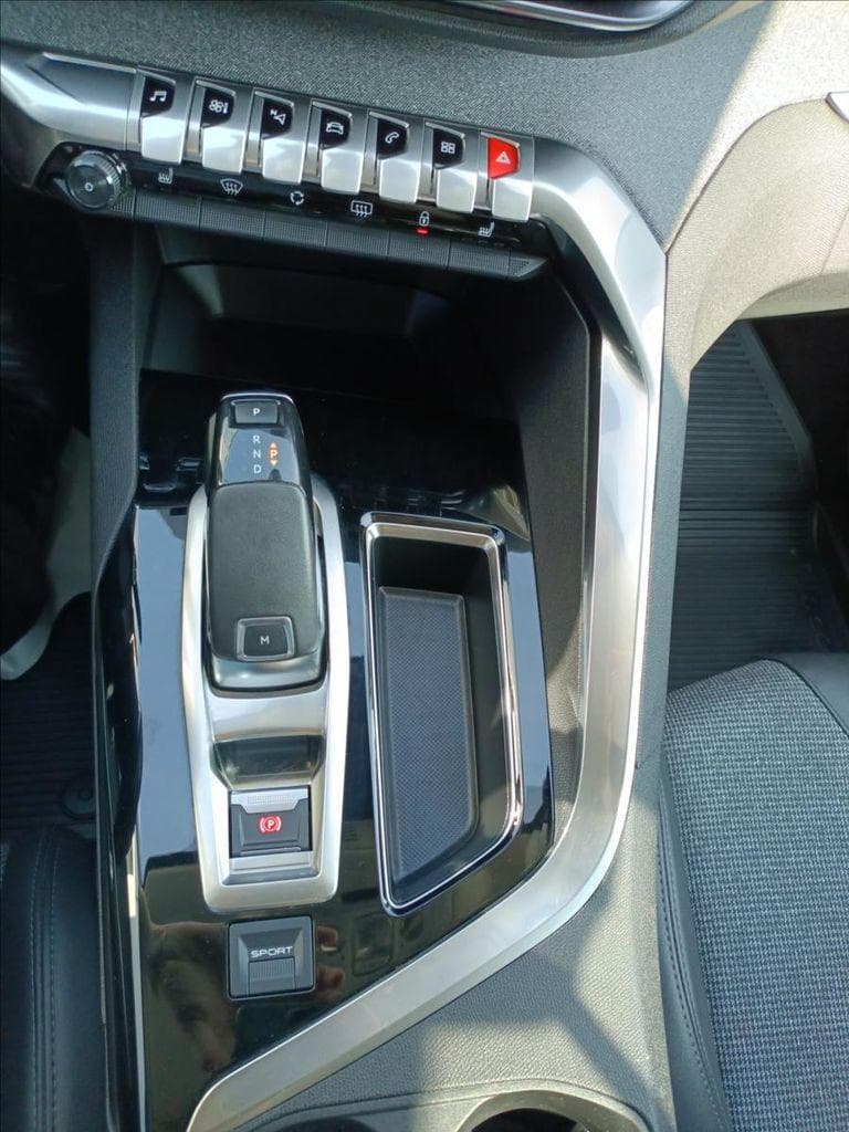 2019 Peugeot 3008 - 19