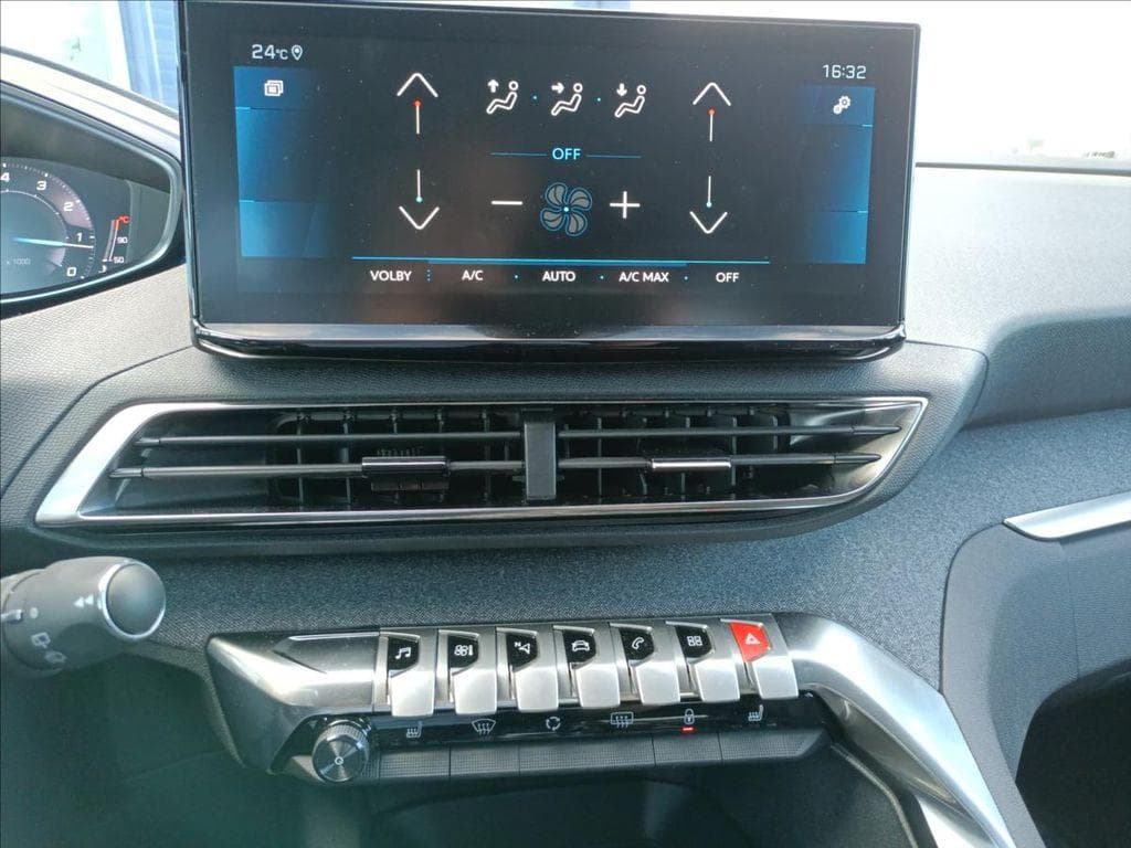 2023 Peugeot 3008 - 13