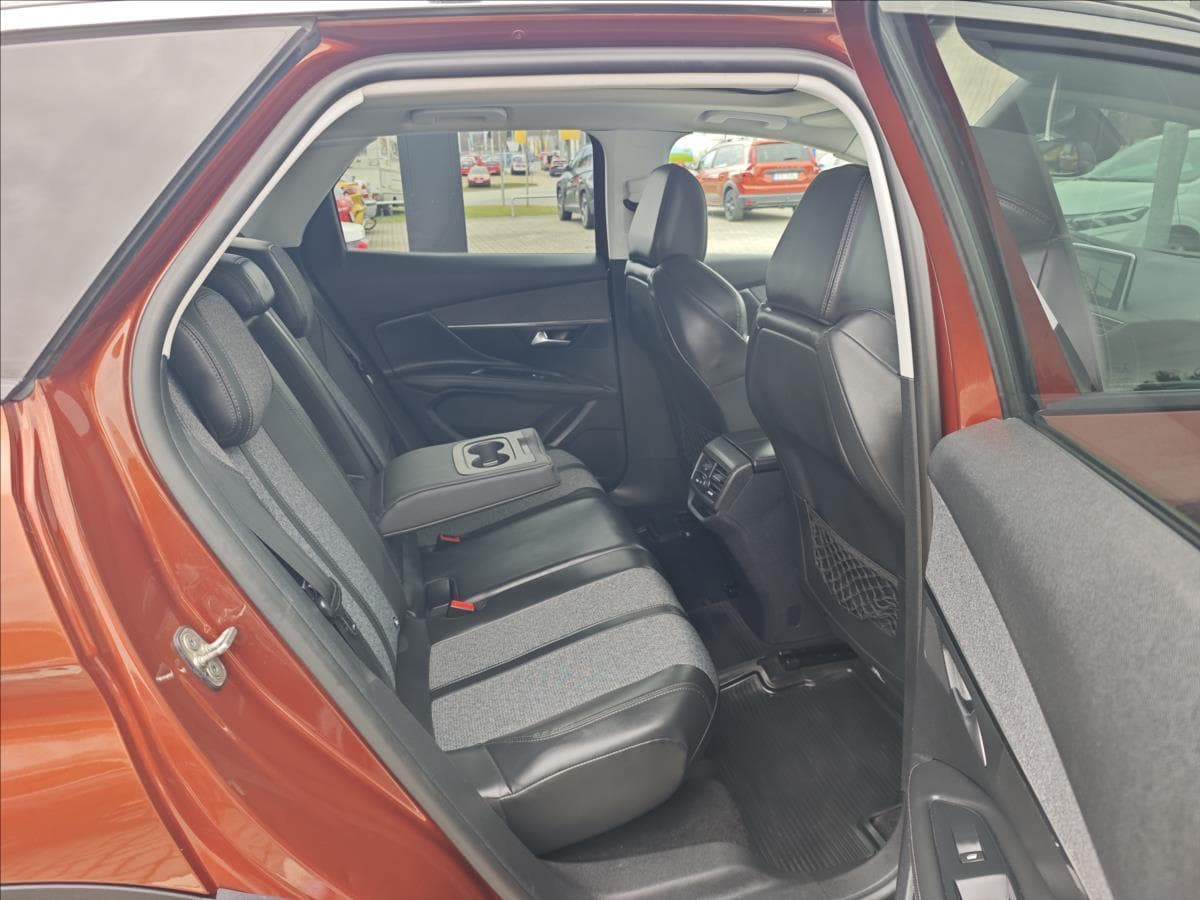 2017 Peugeot 3008 - 14