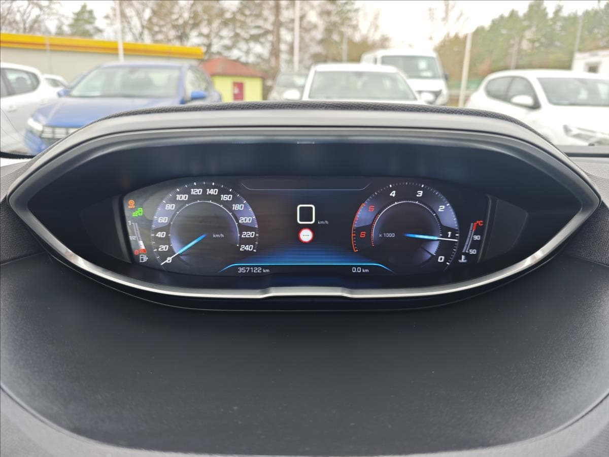 2017 Peugeot 3008 - 19