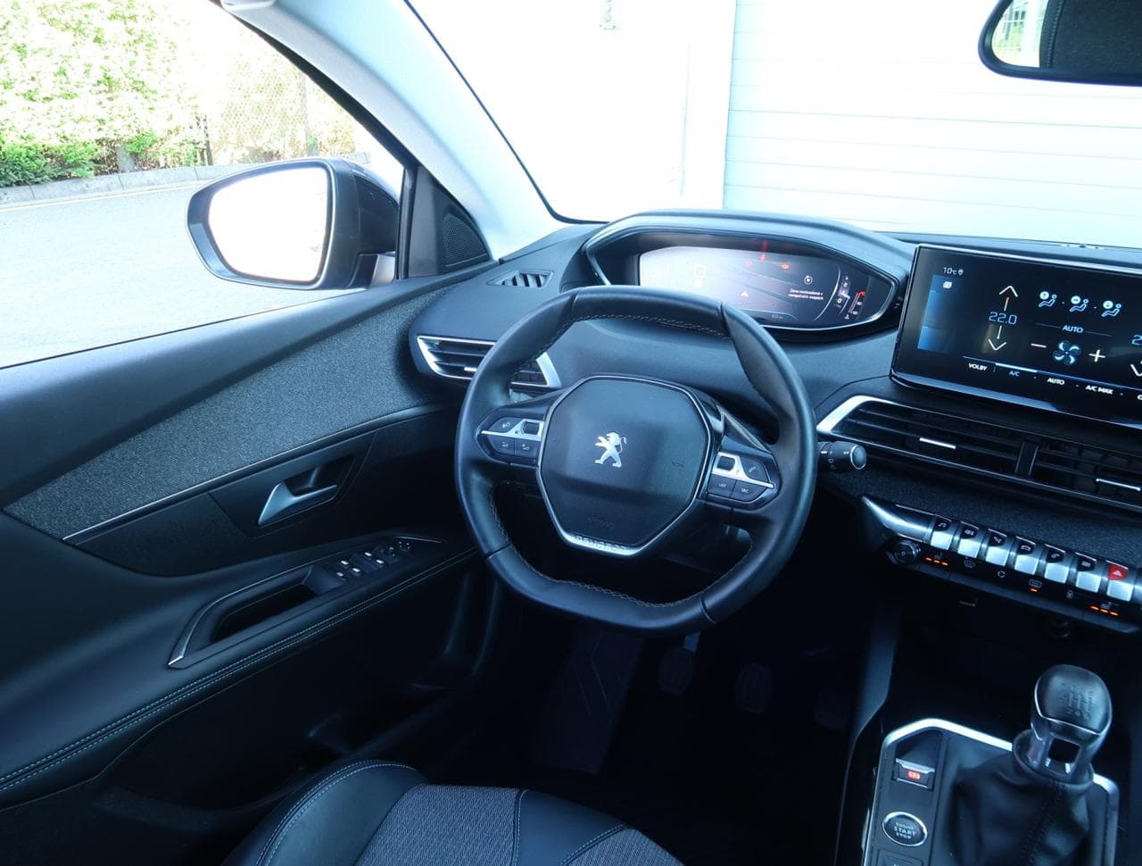 2022 Peugeot 3008 - 11