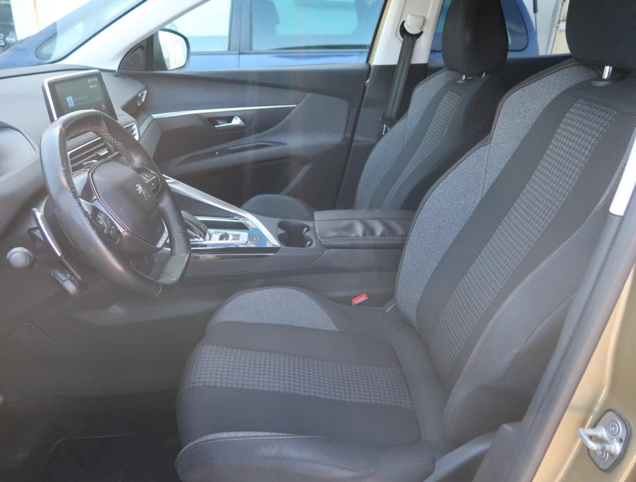 2018 Peugeot 3008 - 16
