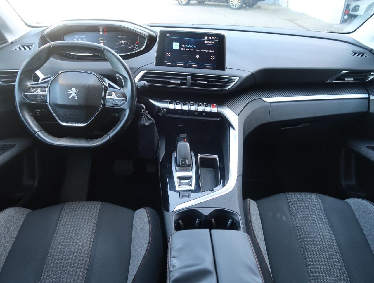 2018 Peugeot 3008 - 10
