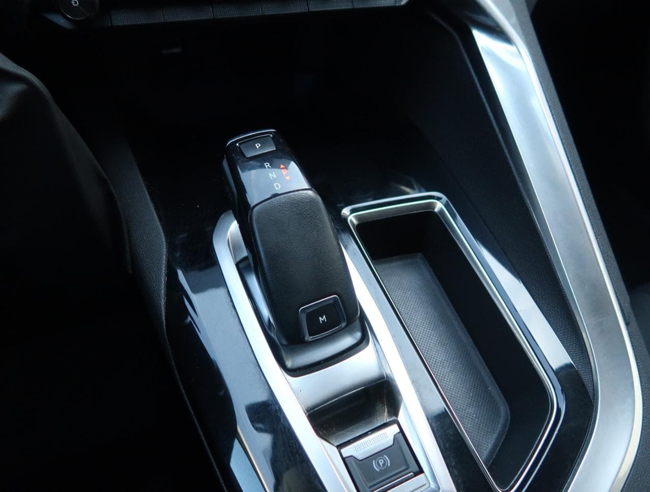 2018 Peugeot 3008 - 19