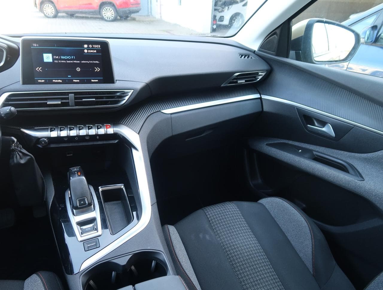 2018 Peugeot 3008 - 11