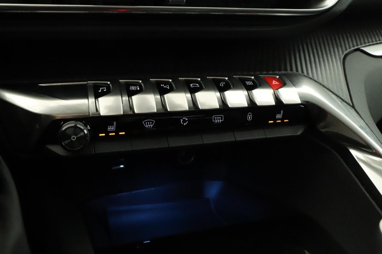 2019 Peugeot 3008 - 19