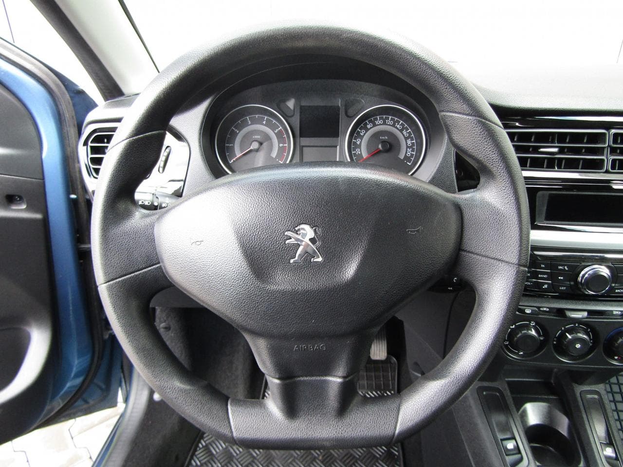 2014 Peugeot 301 - 16