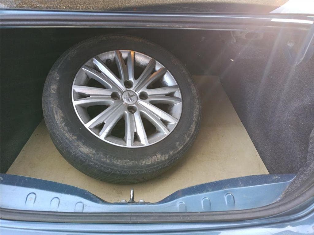 2013 Peugeot 301 - 6