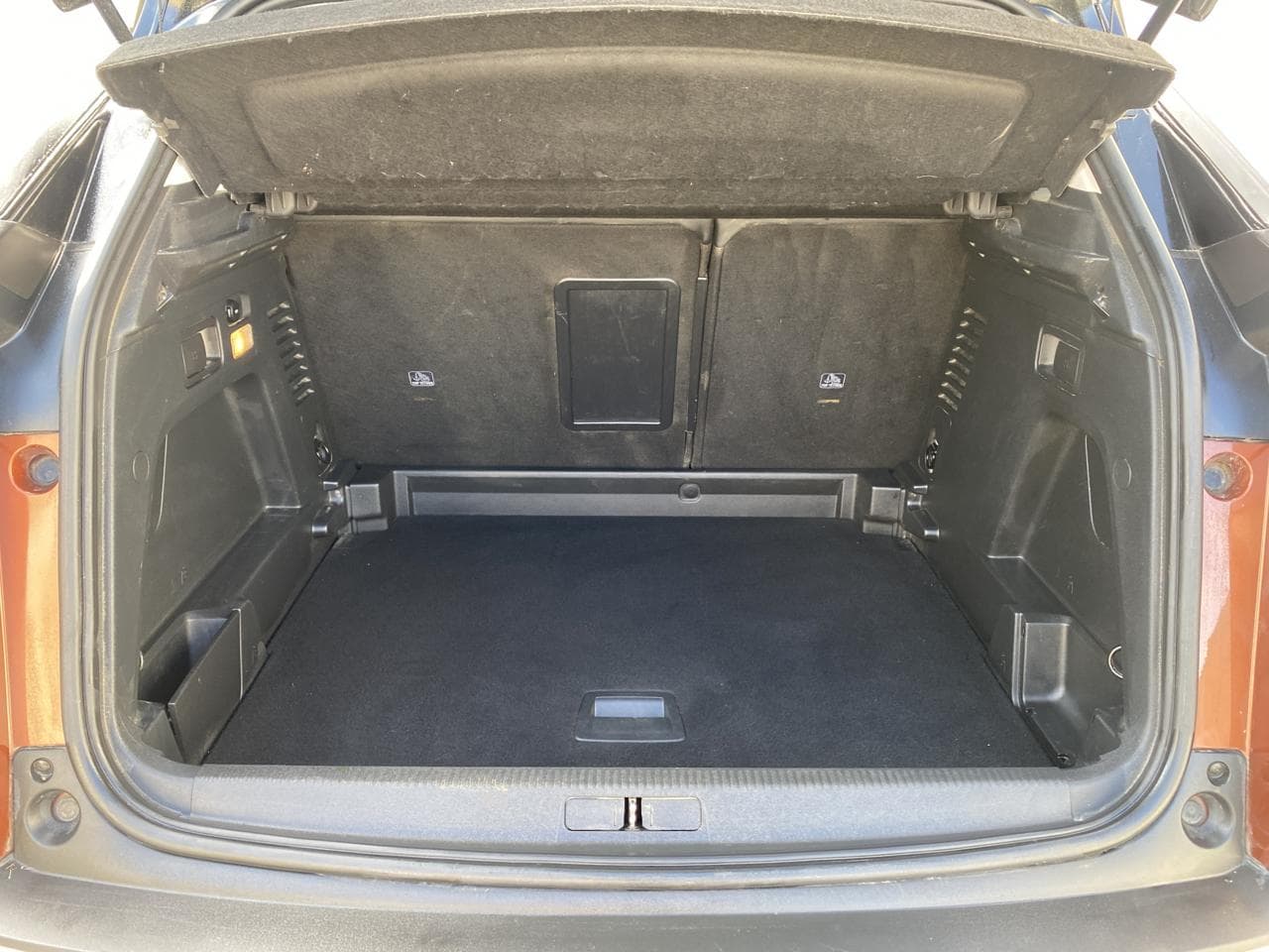 2018 Peugeot 3008 - 12