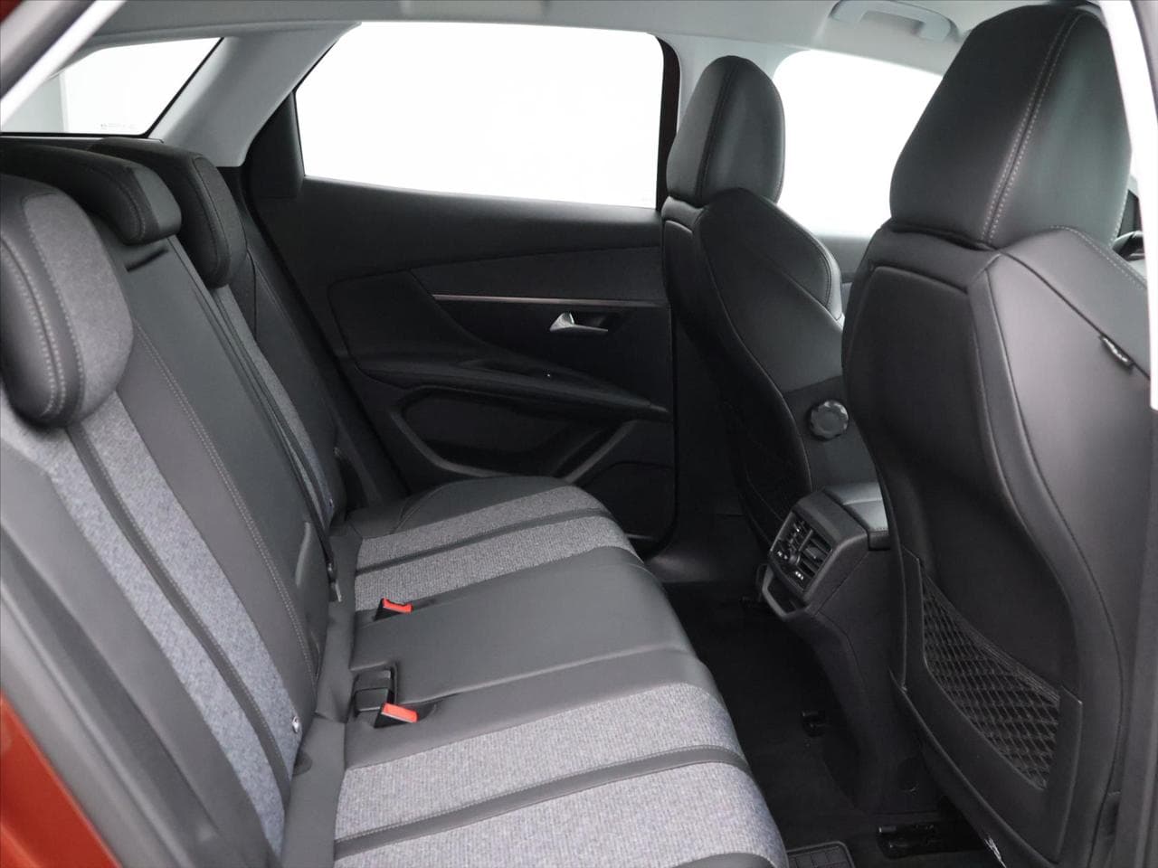 2019 Peugeot 3008 - 12