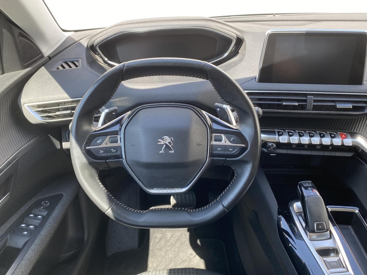 2020 Peugeot 3008 - 11