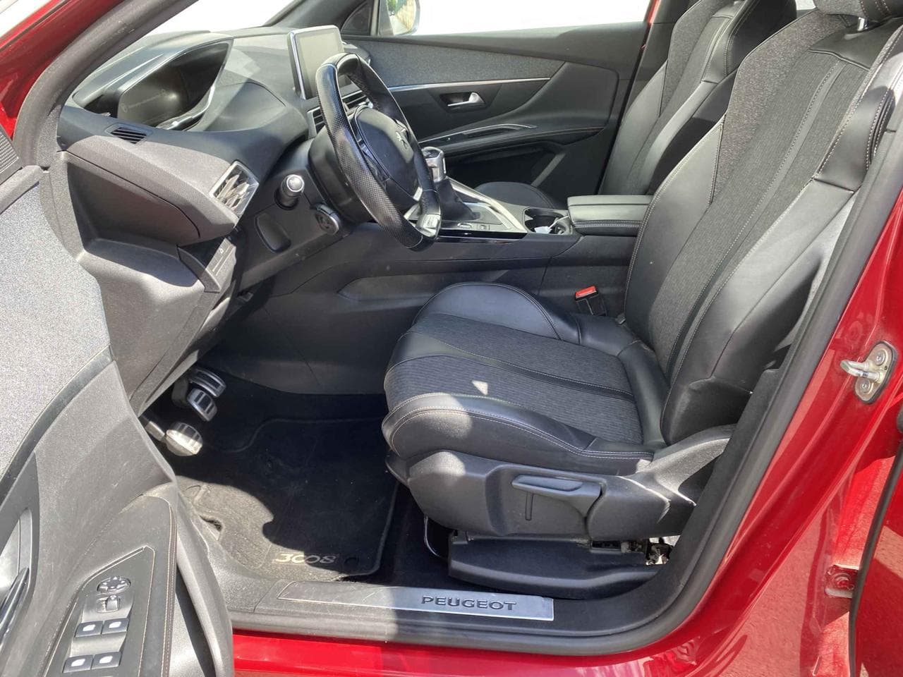 2018 Peugeot 3008 - 9