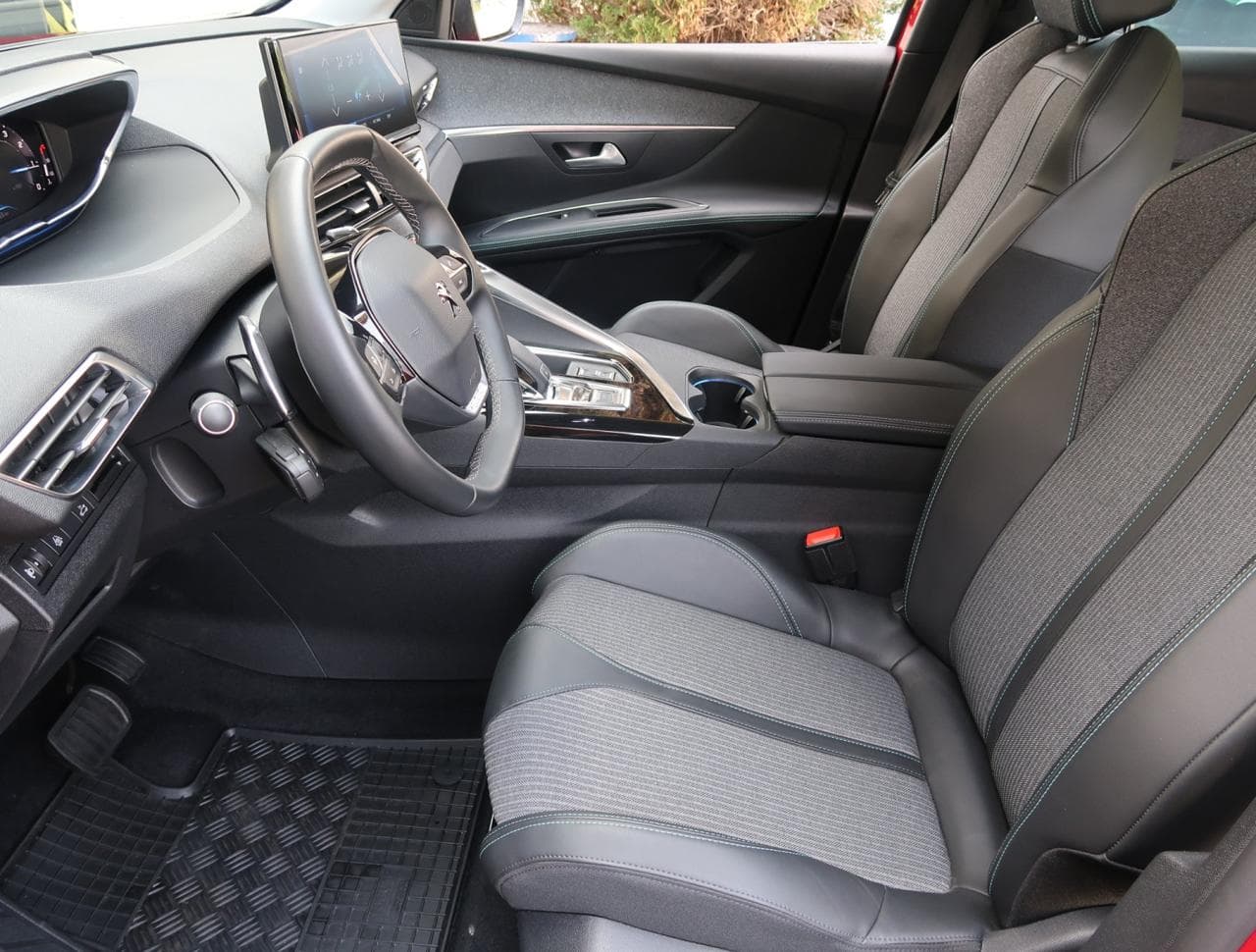2021 Peugeot 3008 - 16