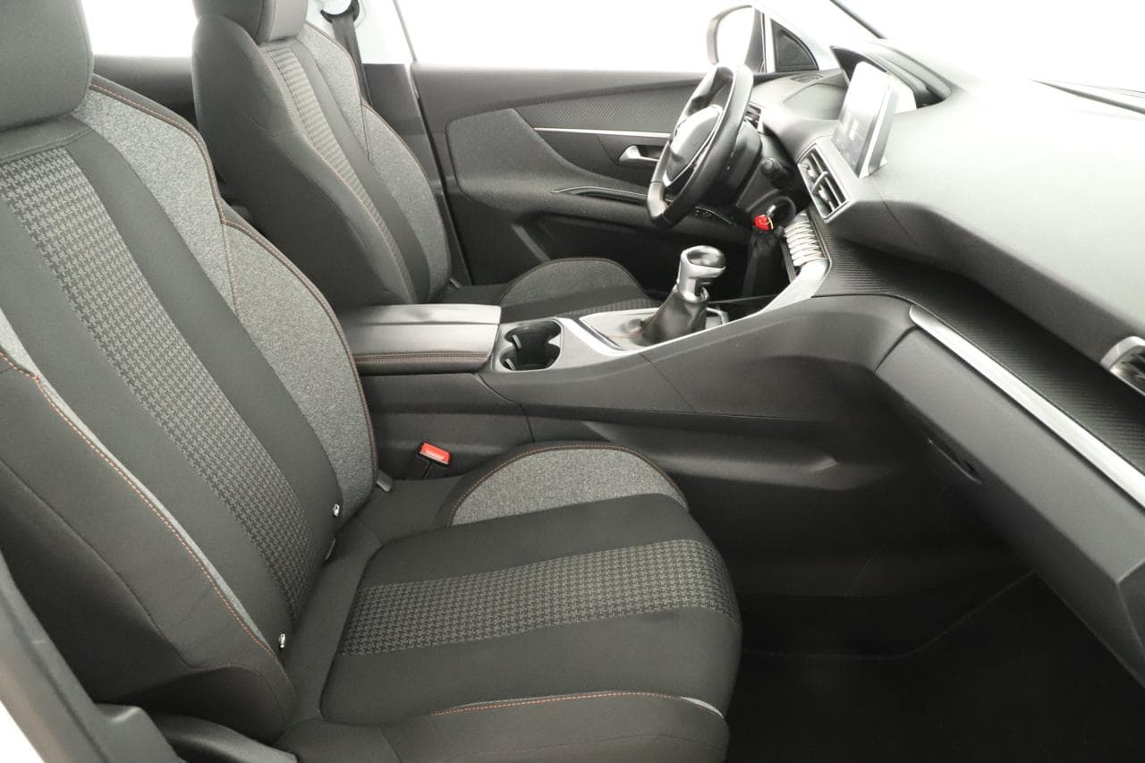 2017 Peugeot 3008 - 10