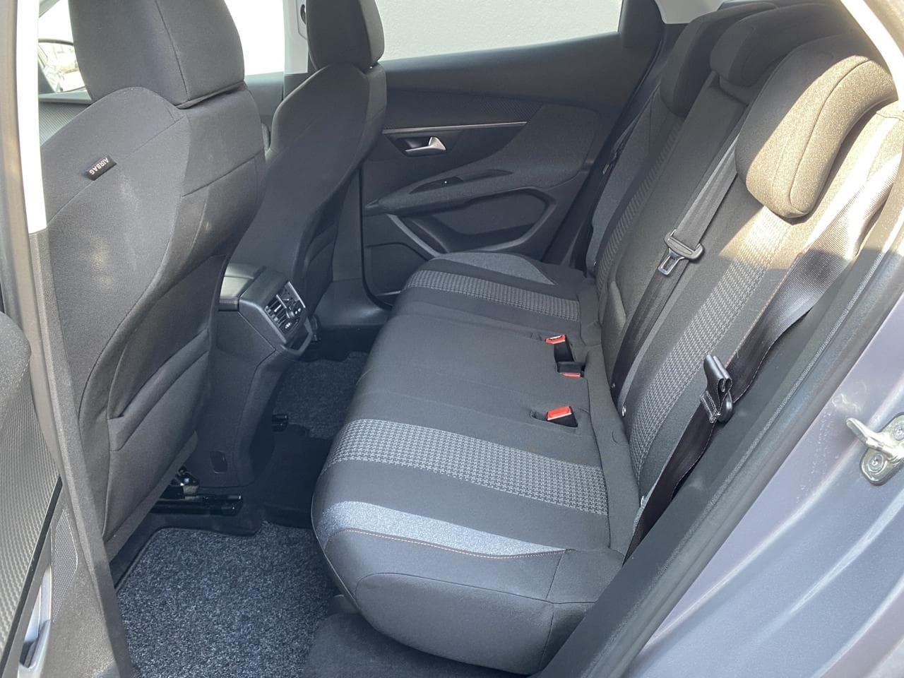 2019 Peugeot 3008 - 16