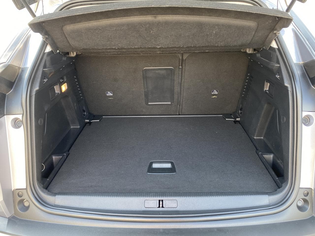 2019 Peugeot 3008 - 10