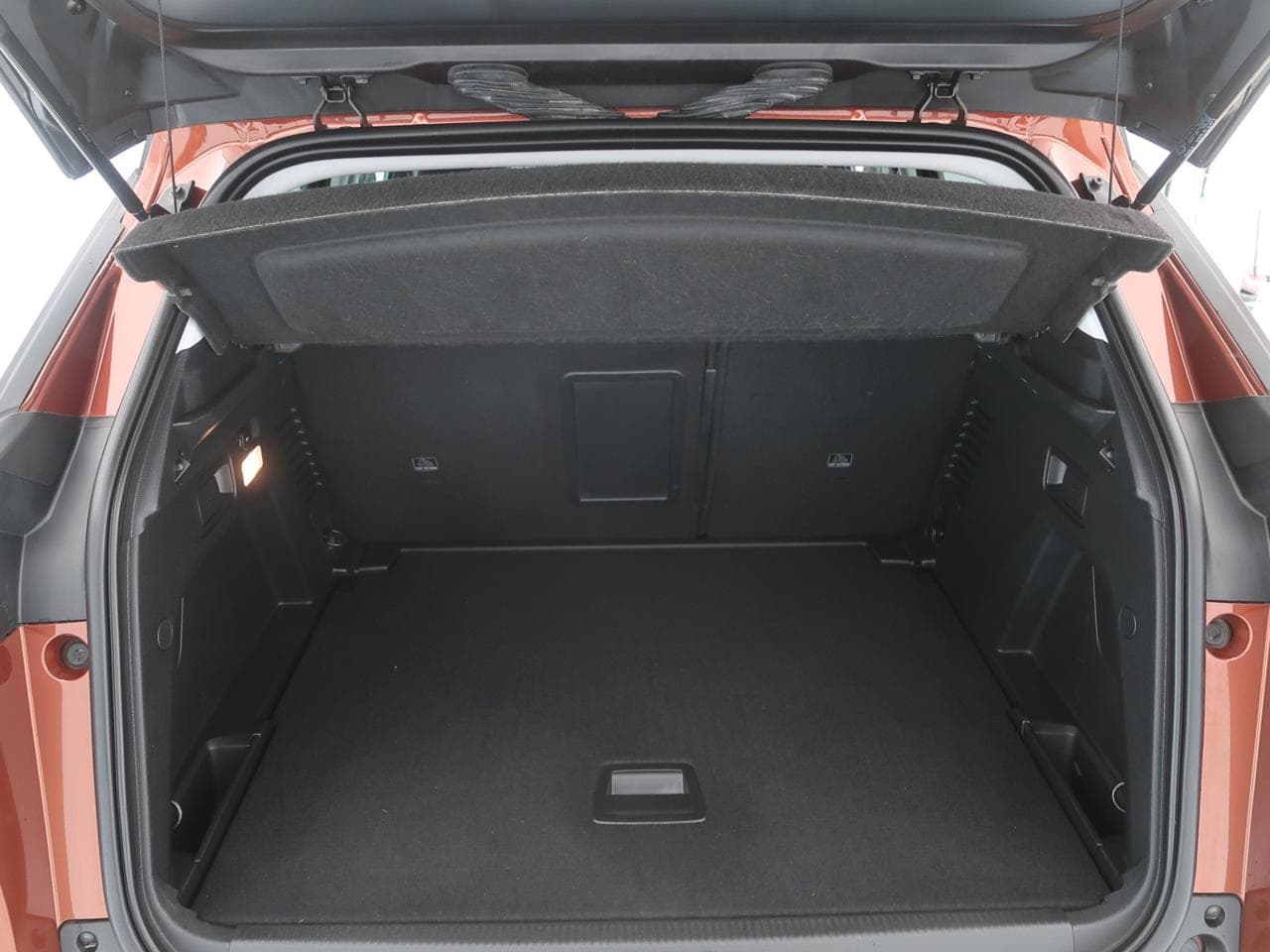 2019 Peugeot 3008 - 19