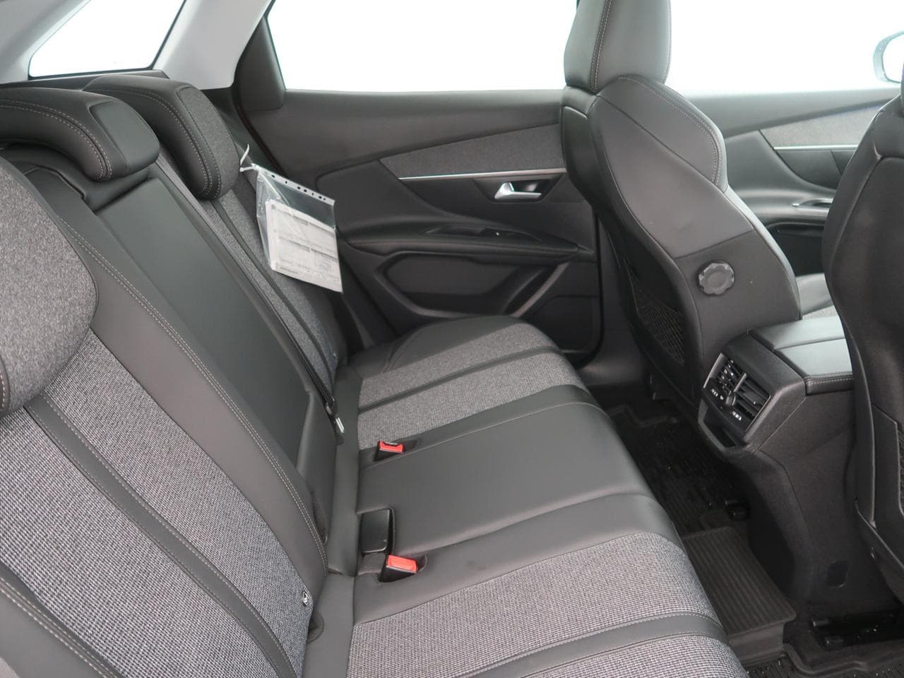 2019 Peugeot 3008 - 13