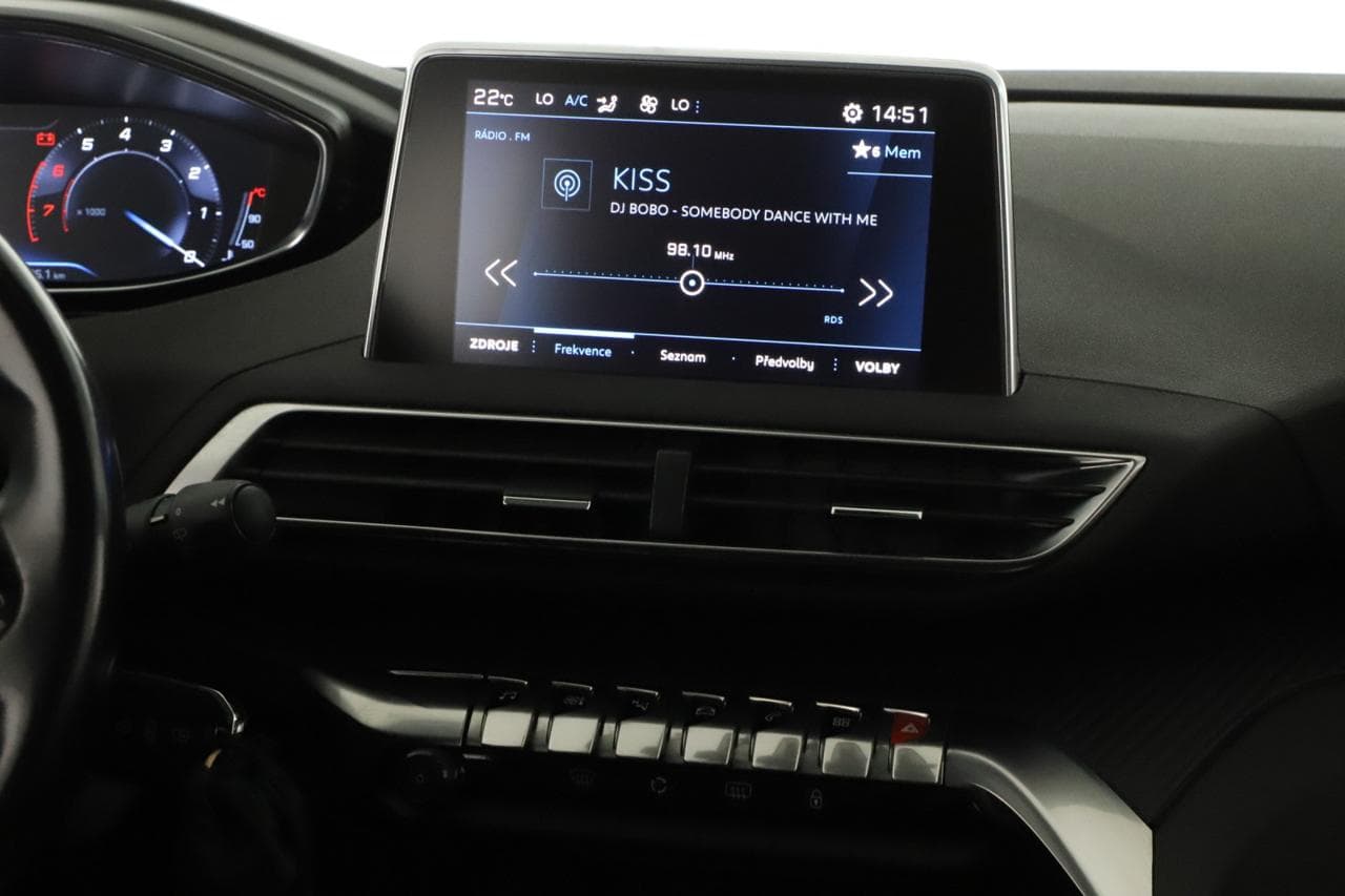 2019 Peugeot 3008 - 18