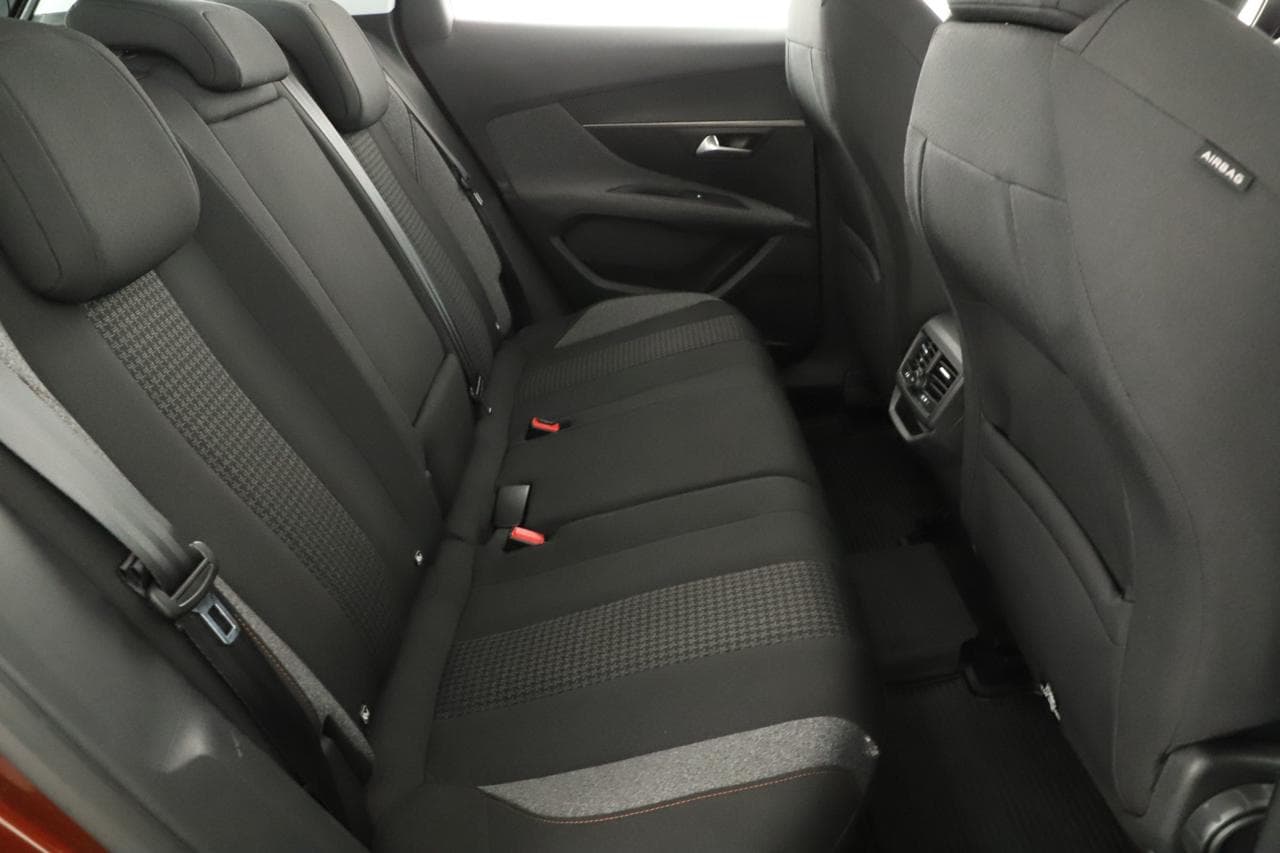 2019 Peugeot 3008 - 10
