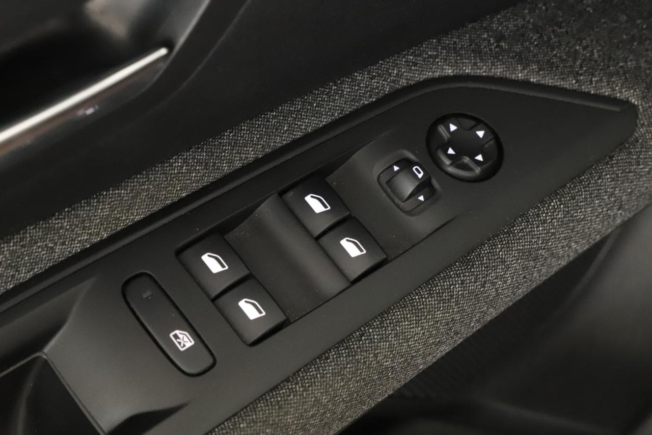 2019 Peugeot 3008 - 24