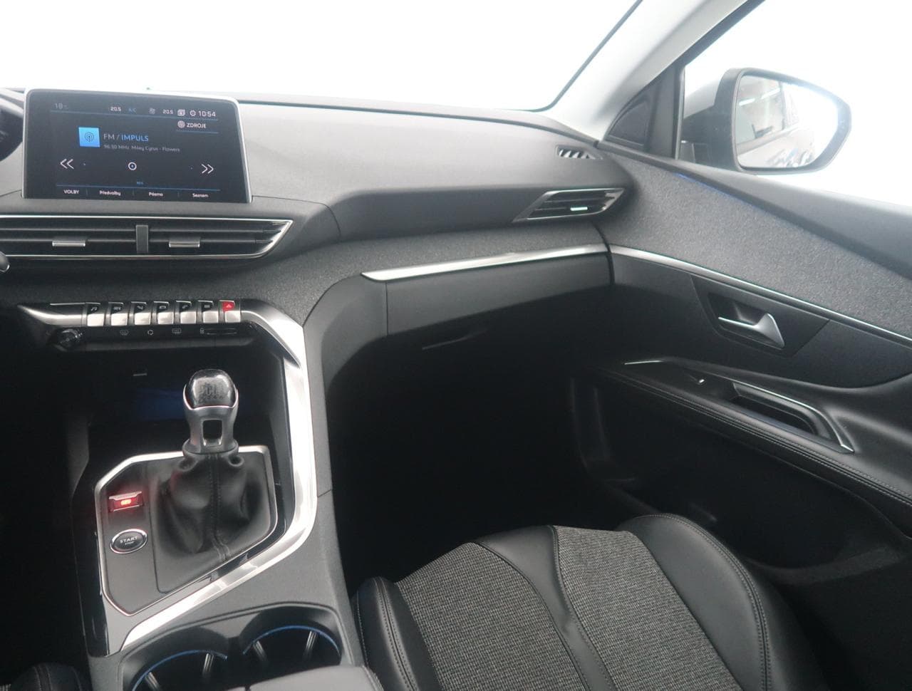 2018 Peugeot 3008 - 21