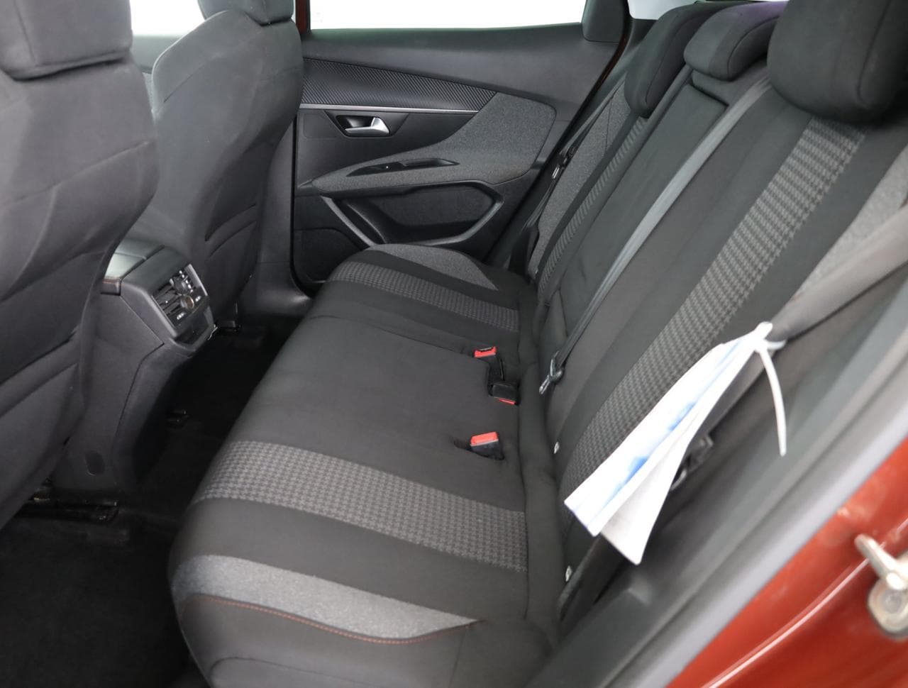 2017 Peugeot 3008 - 23