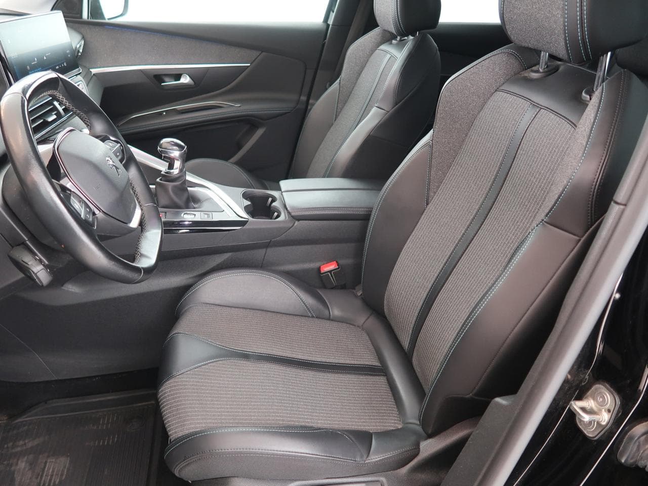 2022 Peugeot 3008 - 16