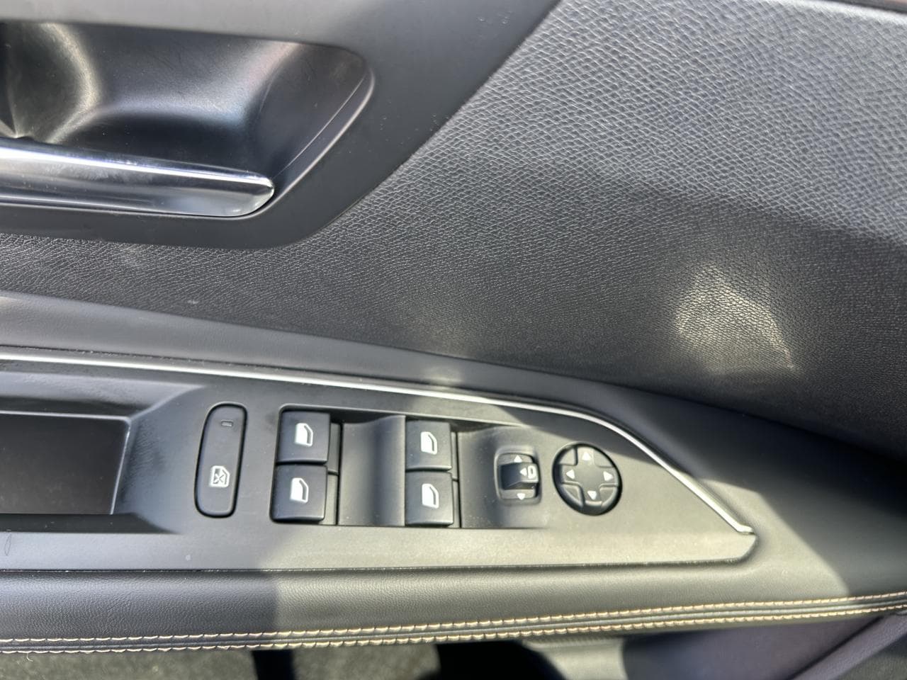 2018 Peugeot 3008 - 11