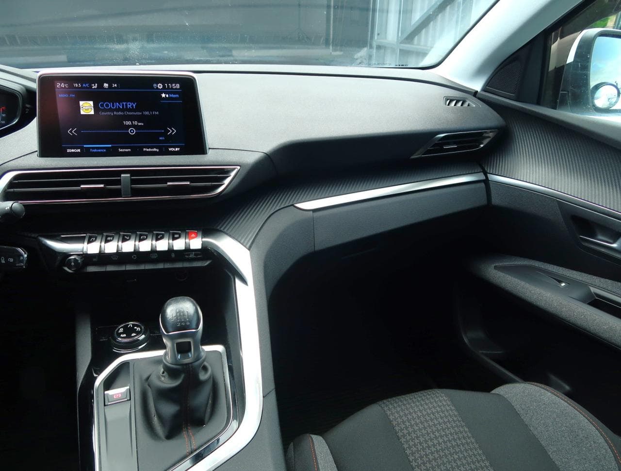 2020 Peugeot 3008 - 11