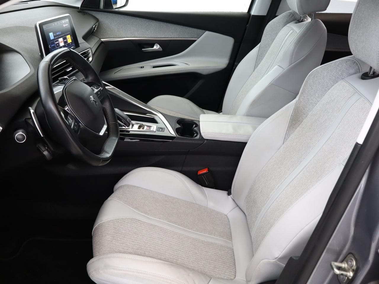 2017 Peugeot 3008 - 14