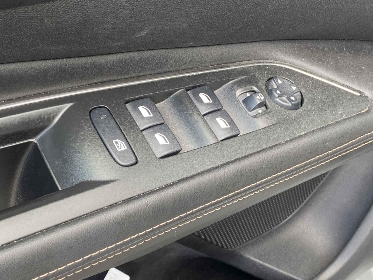 2018 Peugeot 3008 - 11